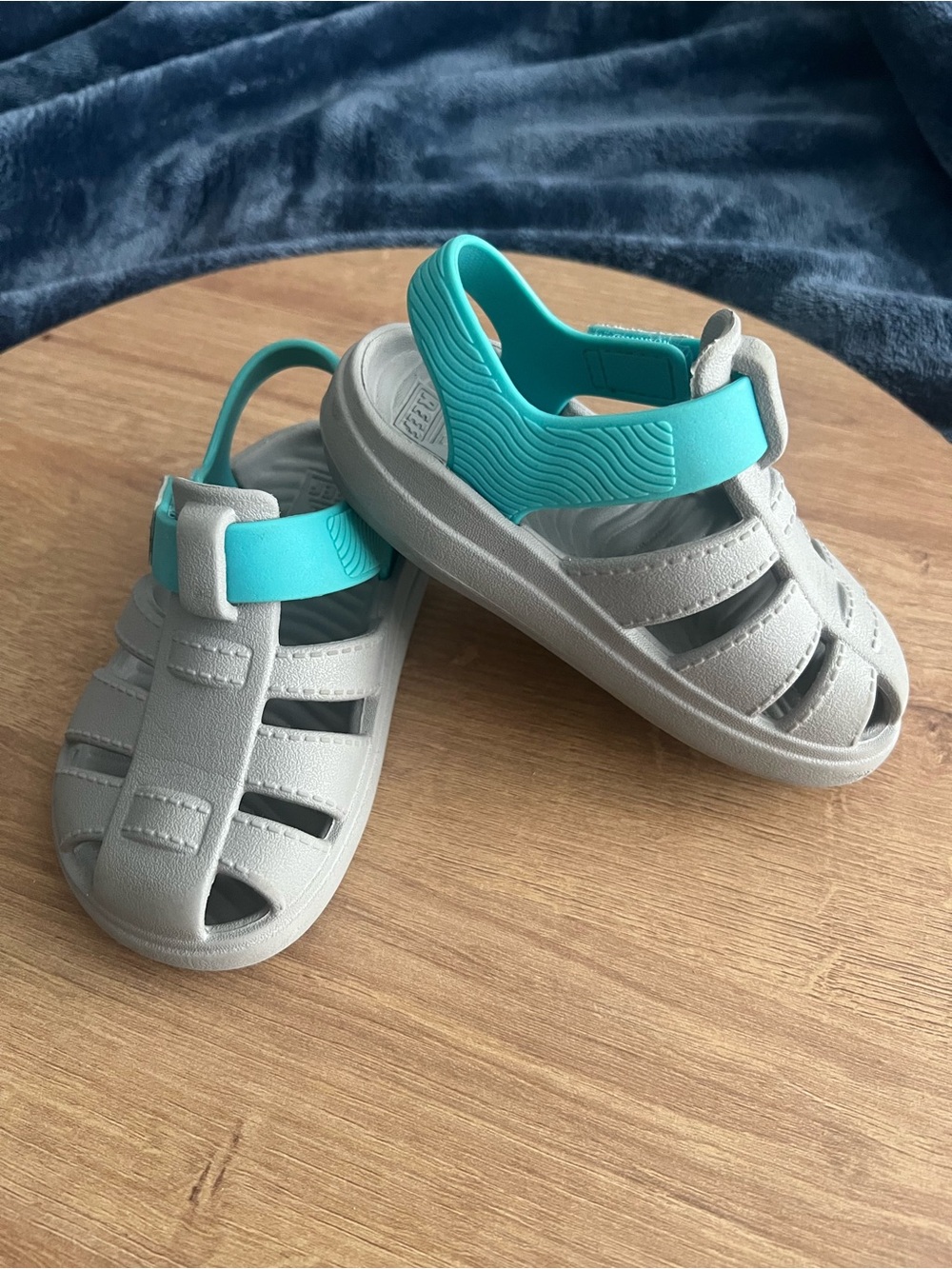 Reef Kids Grey Sandals with Aqua Heel Strap